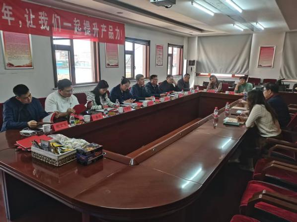 河北易縣一行領導蒞臨我司考察學習農(nóng)業(yè)產(chǎn)業(yè)化先進經(jīng)驗